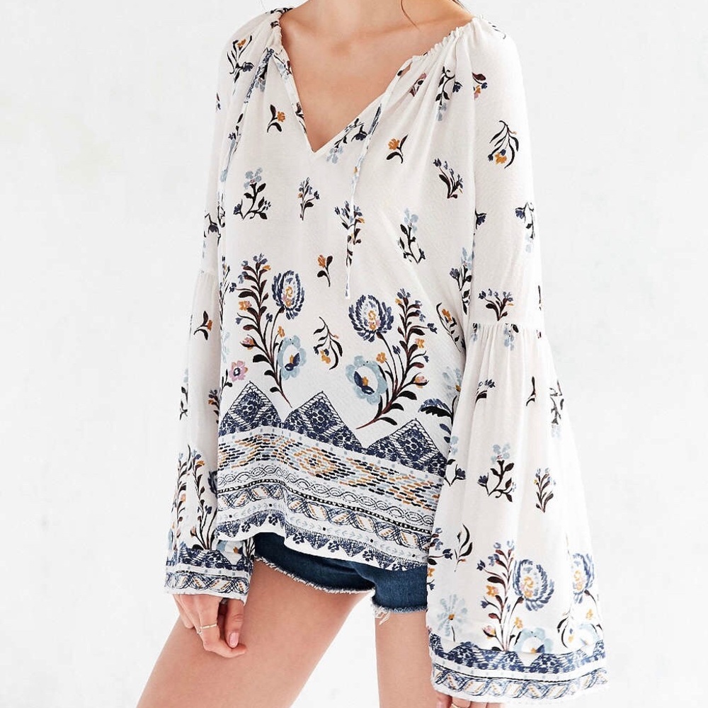 Urban Outfitters Kimchi Blue Aurore Bell Sleeve Top